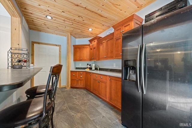 6308 N Bent Pine Drive, Bloomington, IN 47408