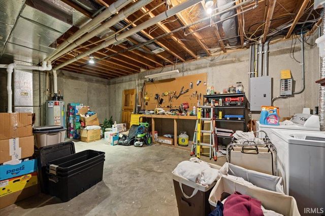 6308 N Bent Pine Drive, Bloomington, IN 47408
