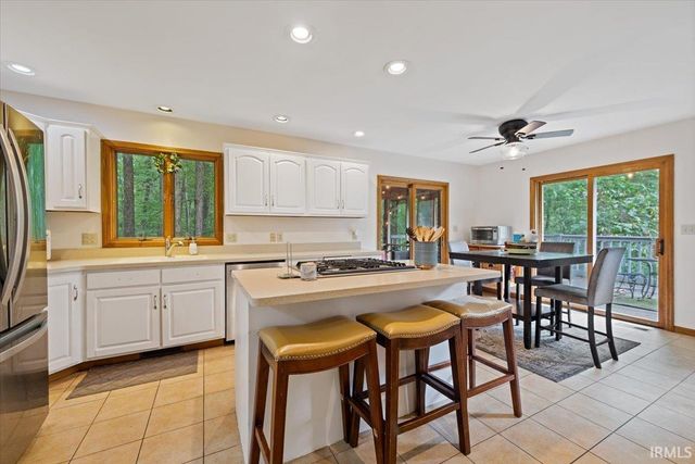 6308 N Bent Pine Drive, Bloomington, IN 47408