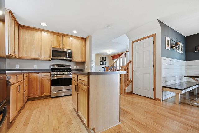 1503 Savanna Drive, Shakopee, MN 55379