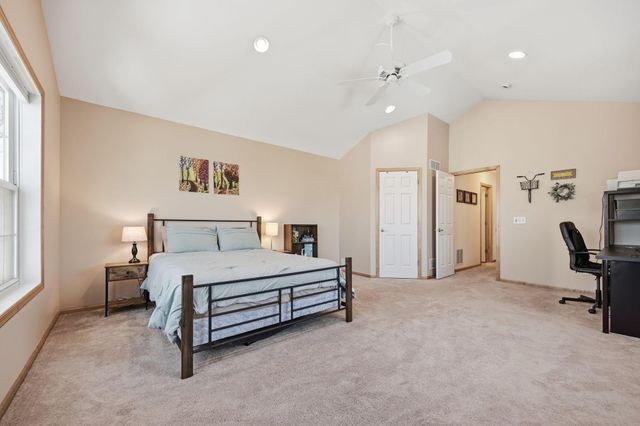 1503 Savanna Drive, Shakopee, MN 55379