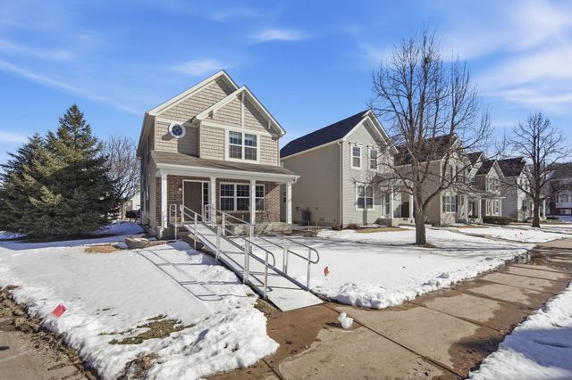 1503 Savanna Drive, Shakopee, MN 55379