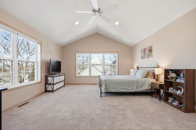 1503 Savanna Drive, Shakopee, MN 55379