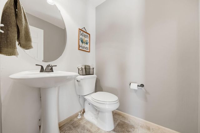 1503 Savanna Drive, Shakopee, MN 55379