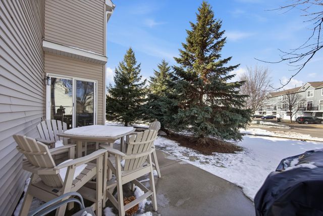 1503 Savanna Drive, Shakopee, MN 55379