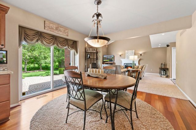 53816 Cherrywood Drive, Shelby Twp, MI 48315