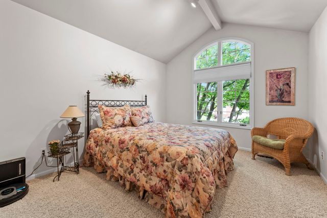 53816 Cherrywood Drive, Shelby Twp, MI 48315