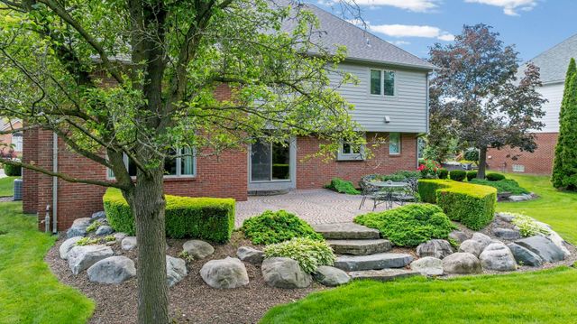 53816 Cherrywood Drive, Shelby Twp, MI 48315