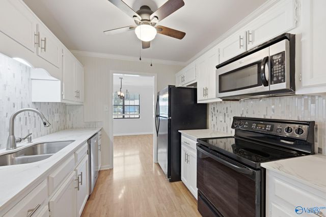 2415 Oxmoor Lane SW, Decatur, AL 35603