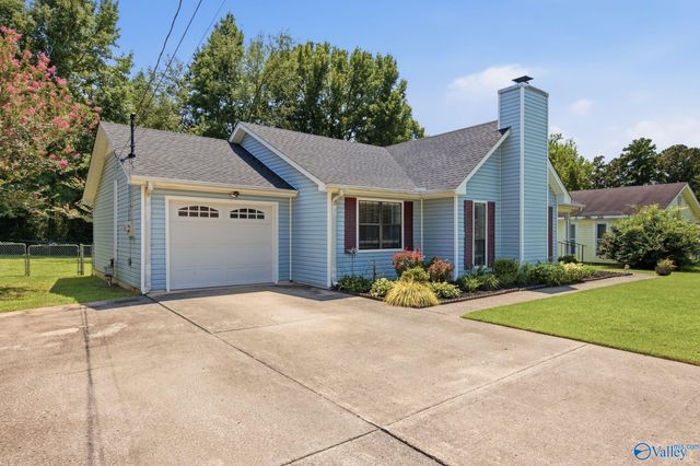 2415 Oxmoor Lane SW, Decatur, AL 35603