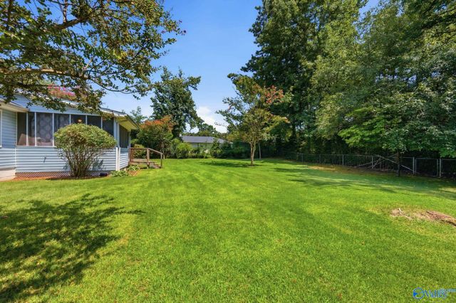 2415 Oxmoor Lane SW, Decatur, AL 35603