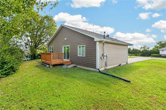 1133 N 50th Place, Kansas City, KS 66102