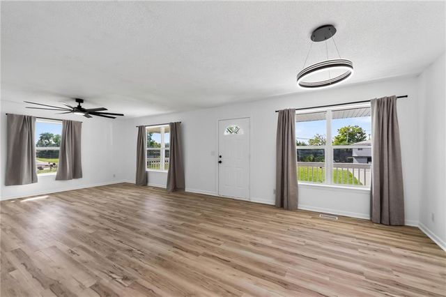 1133 N 50th Place, Kansas City, KS 66102