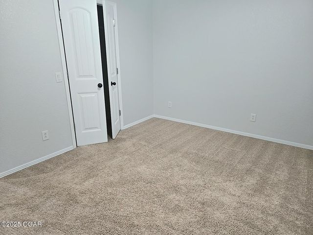 1800 Sally Anne Avenue, Neosho, MO 64850