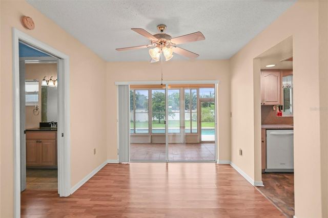 1112 40TH AVE NE, St Petersburg, FL 33703