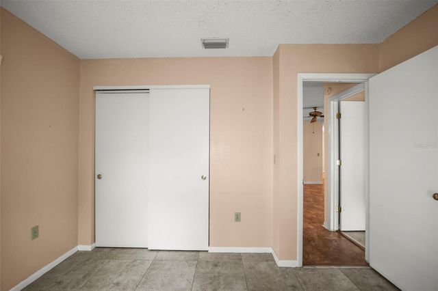 1112 40TH AVE NE, St Petersburg, FL 33703