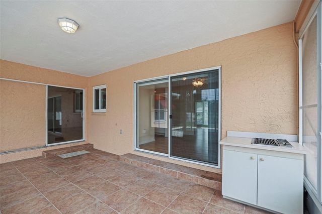 1112 40TH AVE NE, St Petersburg, FL 33703