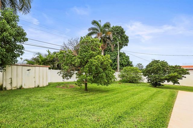 1112 40TH AVE NE, St Petersburg, FL 33703