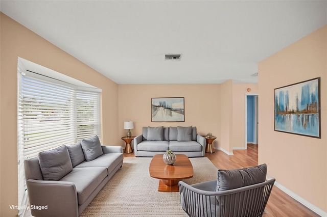 1112 40TH AVE NE, St Petersburg, FL 33703