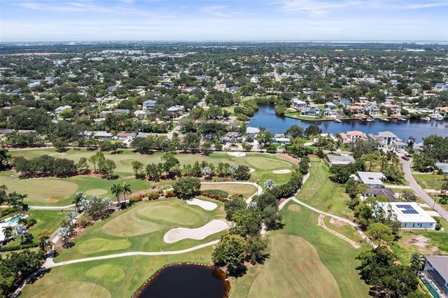 1112 40TH AVE NE, St Petersburg, FL 33703