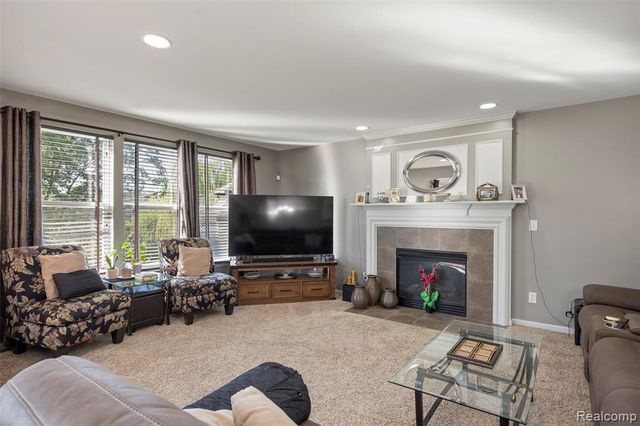 9778 Ravenshire Drive, Ypsilanti, MI 48198