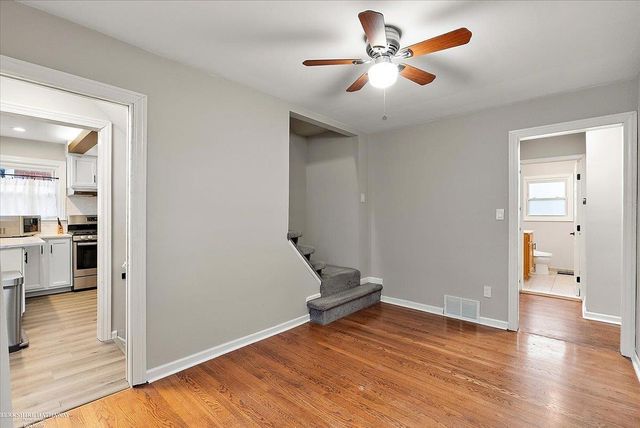 28924 Hughes Street, St Clair Shores, MI 48081