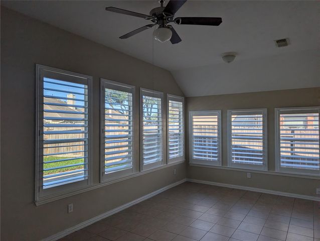 18627 Summercliff Lane, Tomball, TX 77377