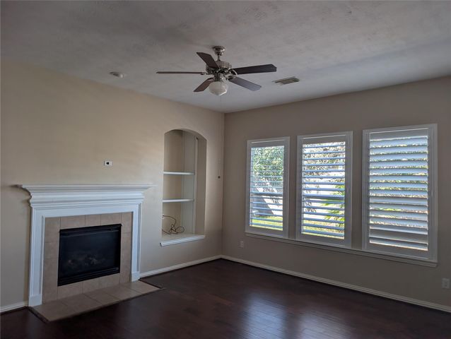 18627 Summercliff Lane, Tomball, TX 77377