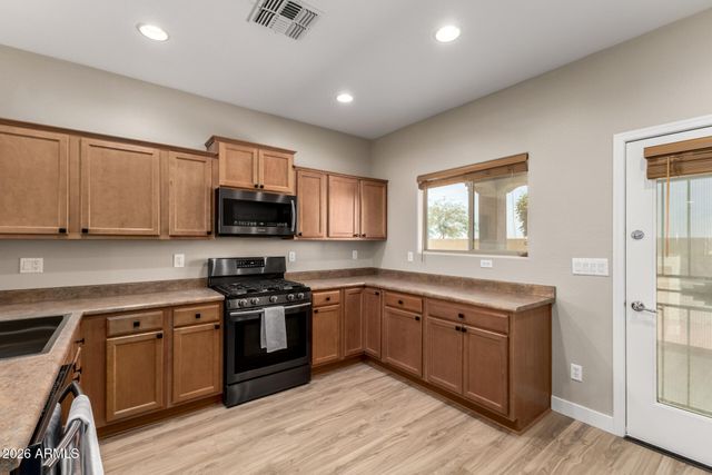 8739 N 179TH Drive, Waddell, AZ 85355