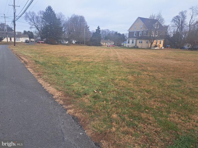 165 W MORELAND AVE, Hatboro, PA 19040