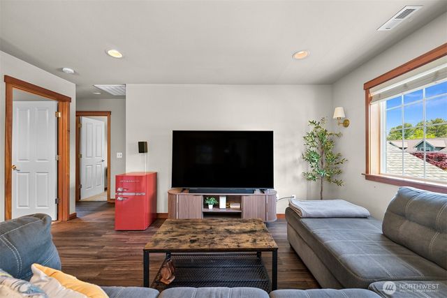 301 Christopher Lane, Everson, WA 98247