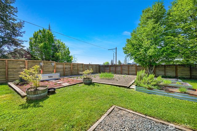 301 Christopher Lane, Everson, WA 98247