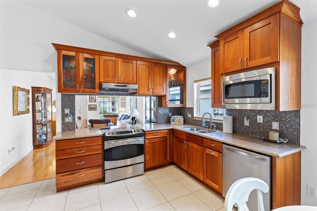 936 TORREY PINE DRIVE, Winter Springs, FL 32708