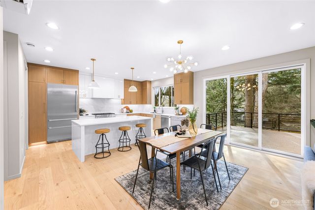 404 Willow Road Place, Bellingham, WA 98226