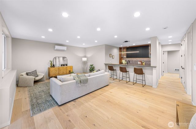 404 Willow Road Place, Bellingham, WA 98226