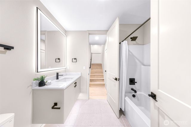 404 Willow Road Place, Bellingham, WA 98226