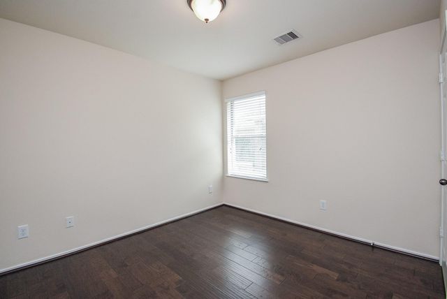 13014 Southern Creek Drive, Pearland, TX 77584