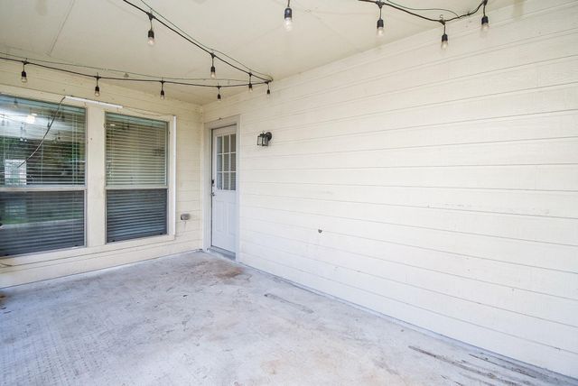 13014 Southern Creek Drive, Pearland, TX 77584