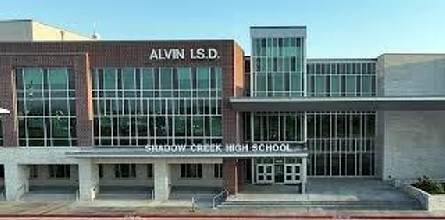 13014 Southern Creek Drive, Pearland, TX 77584