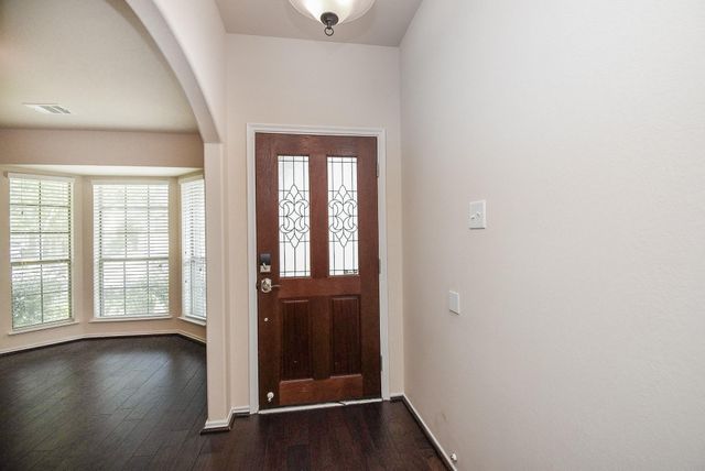 13014 Southern Creek Drive, Pearland, TX 77584