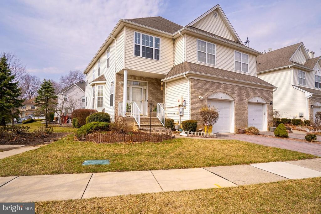 35 FROST LANE, Hightstown, NJ 08520