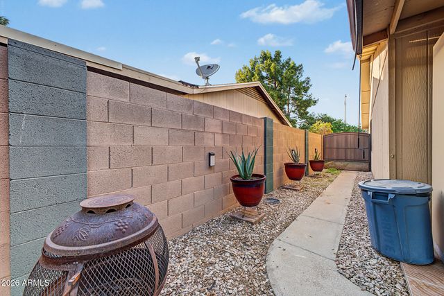 8941 W MONTEREY Way, Phoenix, AZ 85037