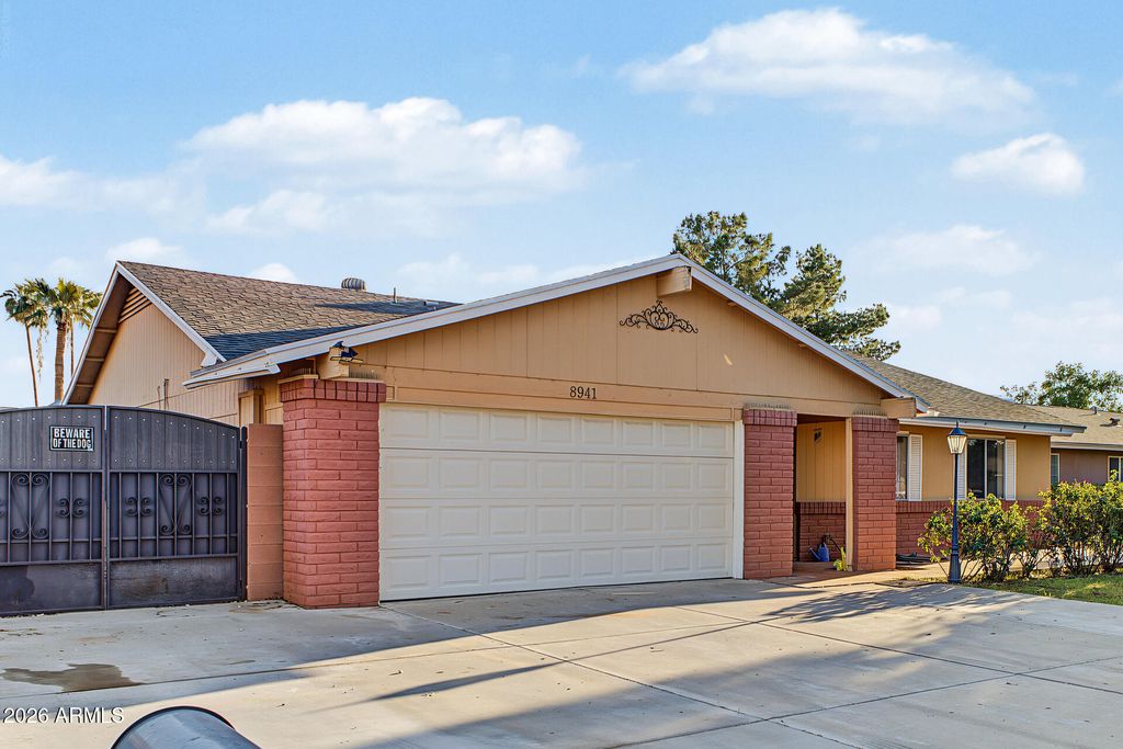 8941 W MONTEREY Way, Phoenix, AZ 85037 — photo 4