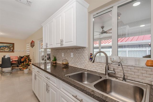 11559 SW 7th Street, Sweetwater, FL 33174