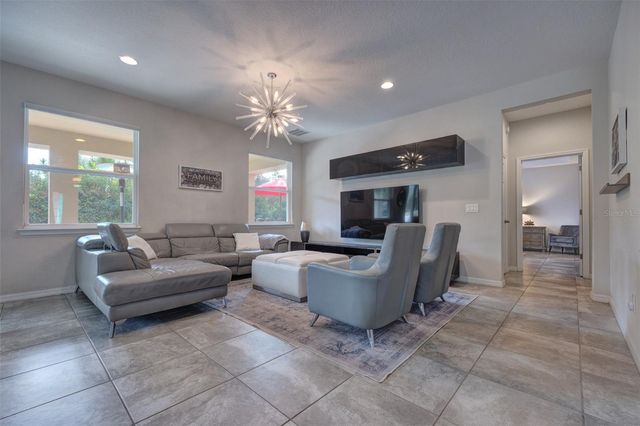 2401 OXMOOR DRIVE, Deland, FL 32724