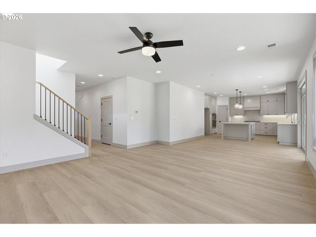 14986 Se Andre Way, Clackamas, OR 97015