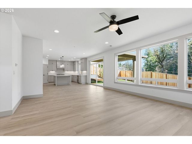 14986 Se Andre Way, Clackamas, OR 97015