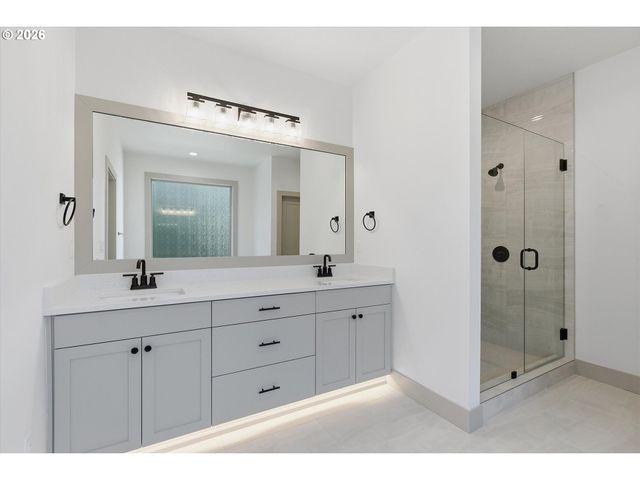 14986 Se Andre Way, Clackamas, OR 97015