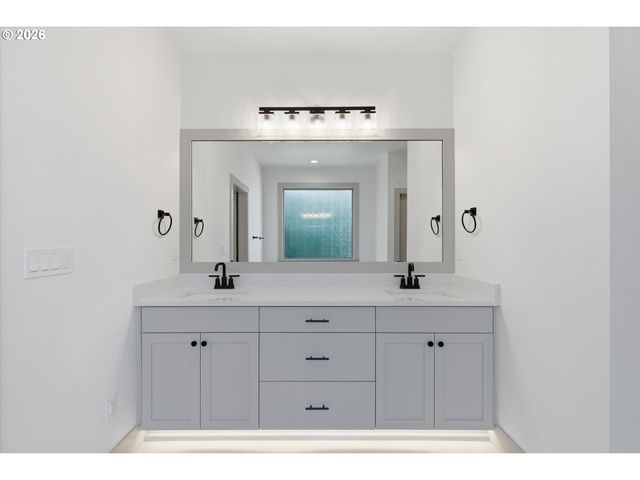 14986 Se Andre Way, Clackamas, OR 97015