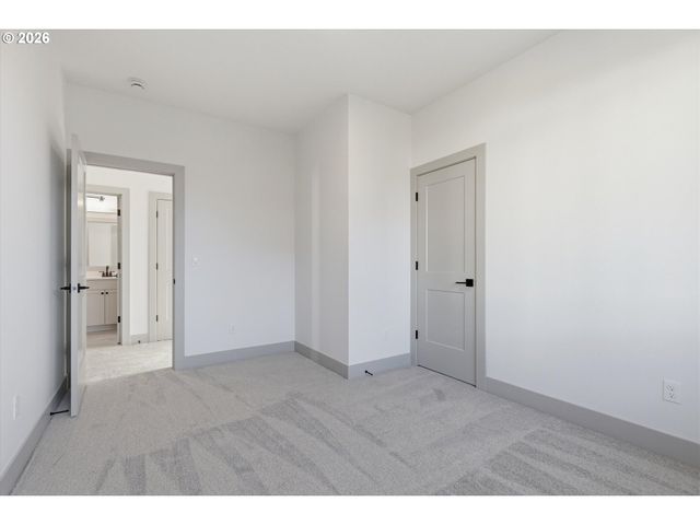 14986 Se Andre Way, Clackamas, OR 97015